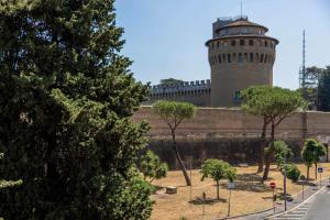 Vatican Pertusa Luxury Suites Entire Property for up to 24 Guests Near the Vatican