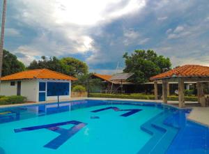 FInca el Saman de Mi Familia V180Club