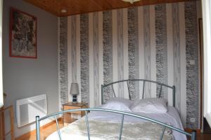 Maisons de vacances Jolie maison avec piscine : photos des chambres