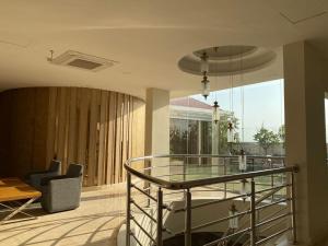 كورت للشقق المخدومة