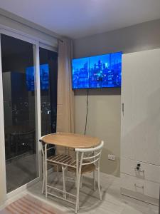 Cozy Studio Across Ayala Mall