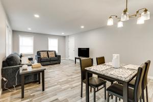 13 Mi to Gillette Stadium Pet-Friendly Apt!