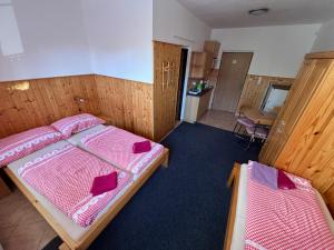 Apartmány U Švýcarského dvora