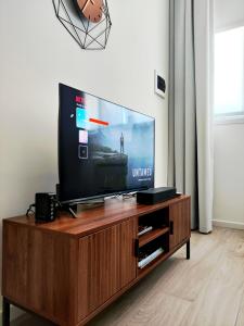 Fantastic Flat Famagosta Area, Forum, Parking, Netflix