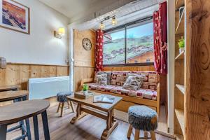 Modern 2BR Apartment for 6 - Ski-In Ski-Out Access, Rue Caron, Val Thorens