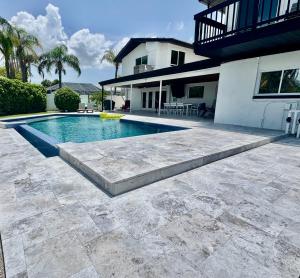 Clearwater Beach Waterfront Modern Villa 4BD 2BIG OPEN LOFT 4BT with Pool Boat Deck Sleep 15