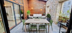 Appartements LE LOFT DE THAU, Standing, Grand Patio, Deco Boheme, Parking, Climatisation : photos des chambres