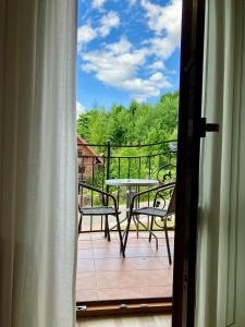 POKOJE GOŚCINNE Złote Modrzewie