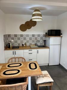 Grand studio Cinema Plage et vieil Antibes à 600m