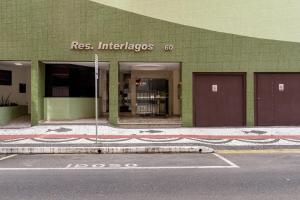 Apto a 50m da Praia em Balneário Camboriú P825