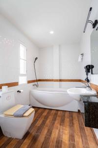 The Terrace Pratumnak 205