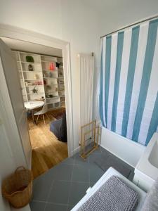 Appartements Appartement hyper Centre, garage prive, garage a velos, jardin, Orleans, France : photos des chambres