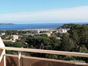 Appartement vue mer et piscine CAVALAIRE 4 personnes