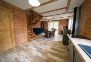 Domek nr 48 w Kaszubskiej Wenecji Na Gwizdówce w Załakowie przy lesie, jeziorze