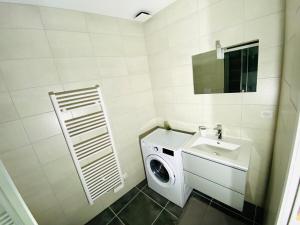 T1 hypercenter, 50m Basilica