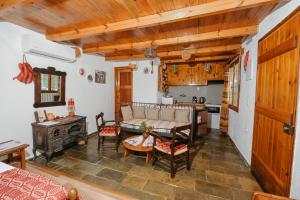 Villa Kamari- Stunning Views