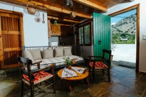 Villa Kamari- Stunning Views