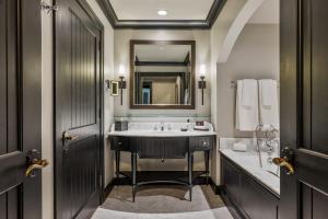 Luxury Bachelor Gulch Escape