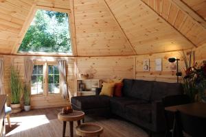 Prachtige 4p wellness Kota in bos met Sauna en Hottub