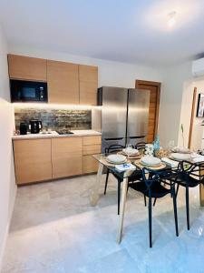 Pleasant CoLiving Room with Breakfast & Parking