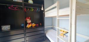 Appartements Superbe villa duplex - Piscine - 6 adultes 4 enfants : photos des chambres