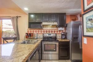 Off The Hook Simply Elegant Ocean Front Condo