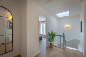 B&B / Chambres d'hotes Maison L-Escale, proche des bords de Loire, 6 chambres avec sdb privee, jardin & terrasse : photos des chambres