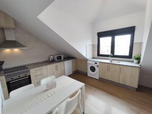 Ático Mar de Muxía - Vistas al mar desde todas las estancias - Cama King Size y TV 65pulgadas - Nuevo Julio 2025