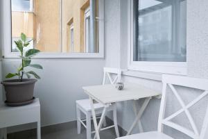 Lilis Studio 2, balcony, New 2025