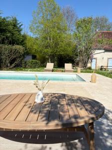 Maisons de vacances Charmante maison Bourguignonne - Piscine & jacuzzi - Le Clos Particulier ex La Cotriade - Percey : photos des chambres