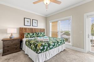 2 Gulf View Balconies! 3 Story Townhome With 4 Bedrooms, 4 Bathrooms! Sleeps12