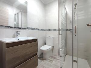 2nd line Huelin Beach Apartment ideal for families