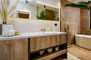 Elegant Studios - Near Piata Romana & Athenaeum