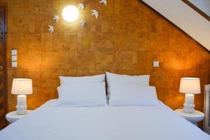 Casa Azul - 2min walk to the Beach, in the Historical Center of Sesimbra