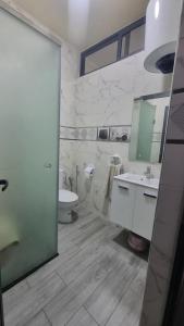 Appartement Meublé avec Parking Gratuit, Calme & Pratique à Casablanca