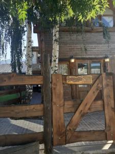 La Juanita Esquel, Departamento