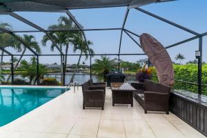 Stay Play Waterfront 3 Bed on Marco Island