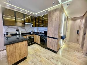 Modern Oasis in Guéliz - Balcony & Comfort