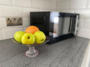 Modern 2Bed Garden Apartment in Heart of Penarth