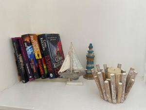 Modern 2Bed Garden Apartment in Heart of Penarth