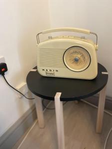 Modern 2Bed Garden Apartment in Heart of Penarth