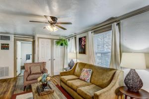 Dock&Volleyball! Near Downtown - Flamingo Flat