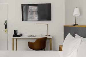 Club Room room in Club Quarters Hotel Midtown - Times Square