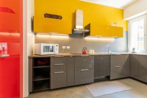 Borgese apartment by Halldis