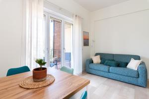 MediterraneaHouse Train Close By