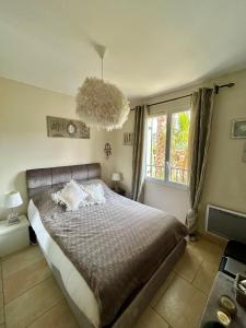 Villas Villa -Vue panoramique splendide -Piscine privee : Villa