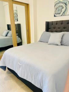 Luxurious Beach Front Condo in Playas Tijuana