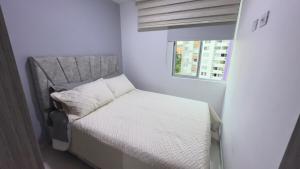 New Modern Apartment - Airport