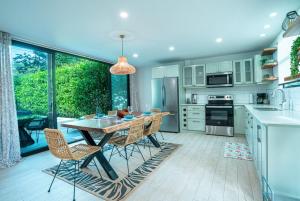 3BR Peaceful Retreat Walking Distance to Beach