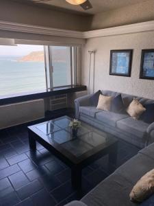 Departamento en Mazatlan zona dorada a PIE DE PLAYA